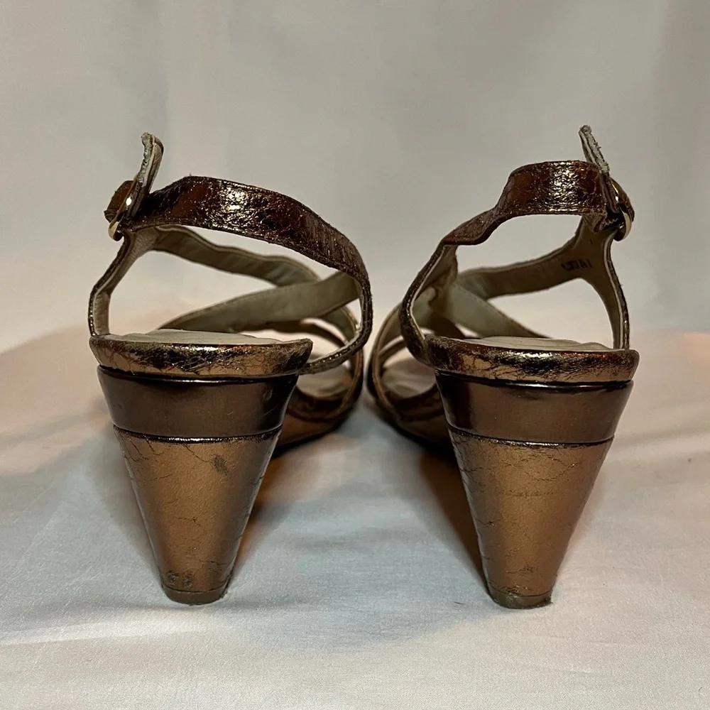Andrew Geller Elden Metallic Bronze Wedges size 8.5 Snakeskin Print Sandals